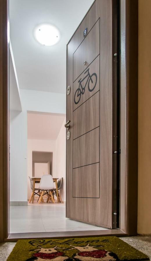 Bike-Friendly Apartment Timişoara Eksteriør bilde